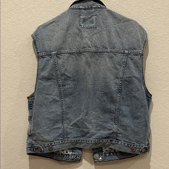 American Eagle Outfitters Denim Vest - Picture 6 of 9